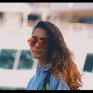 Meet your Posher, Nika